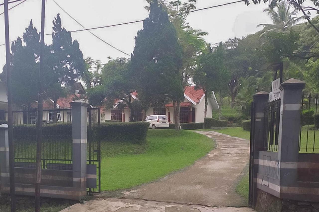 Villa Getsemani Mitra Reddoorz Sangkanurip Exterior photo
